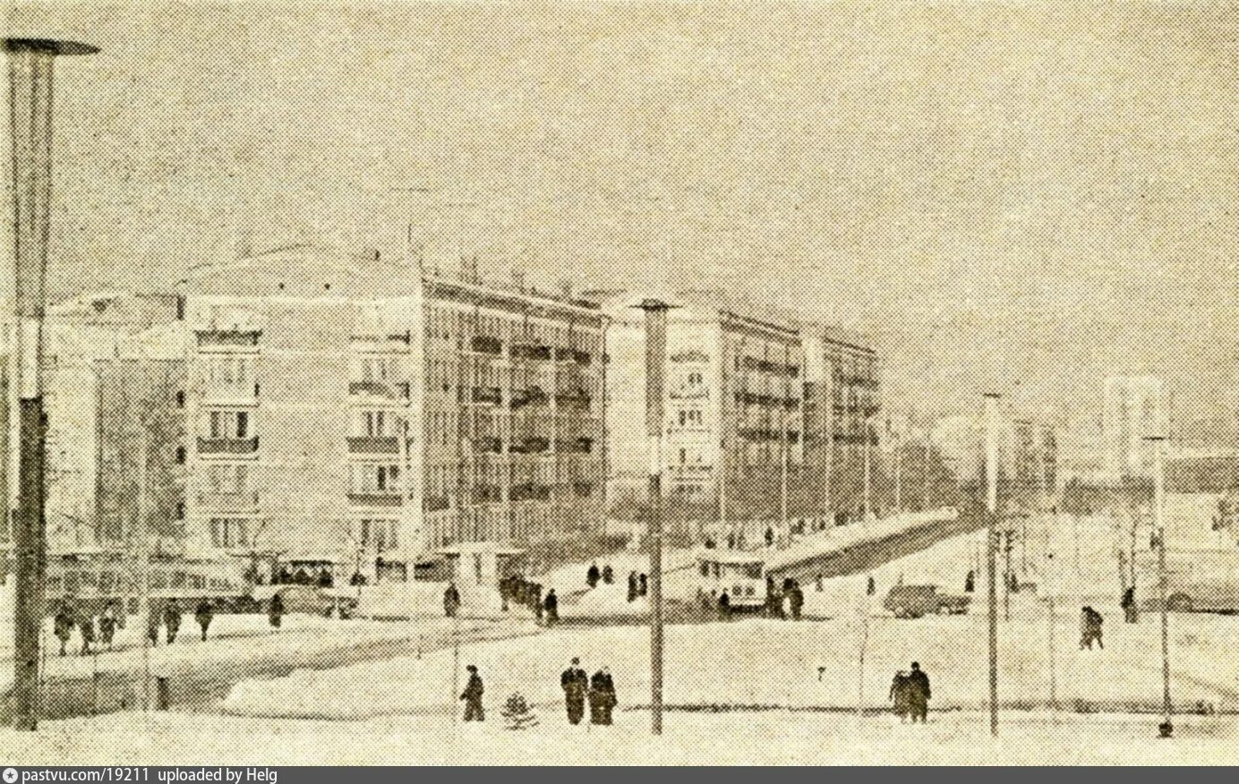 Карбышева 70. Бульвар генерала карбышева. 131 школа бульвар карбышева. улица карбышева москва.