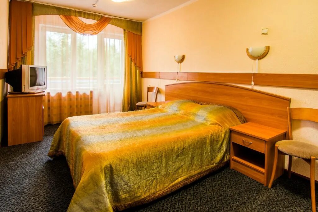 Отель гранд байкал гора собо. Гранд байкал отель в байкальске. Гостиница на соболиной горе. Гостиница гора соболиная. Парк отель в городе байкальск белый соболь.