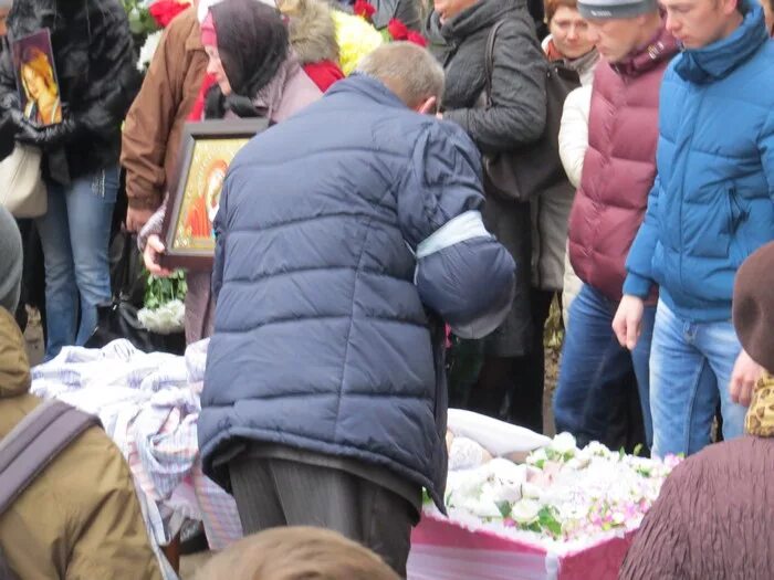 Прощание с надеждой мелешко. Прощание с марией. Похороны марии пахоменко. Прощание с марией. Прощание с надеждой мелешко.