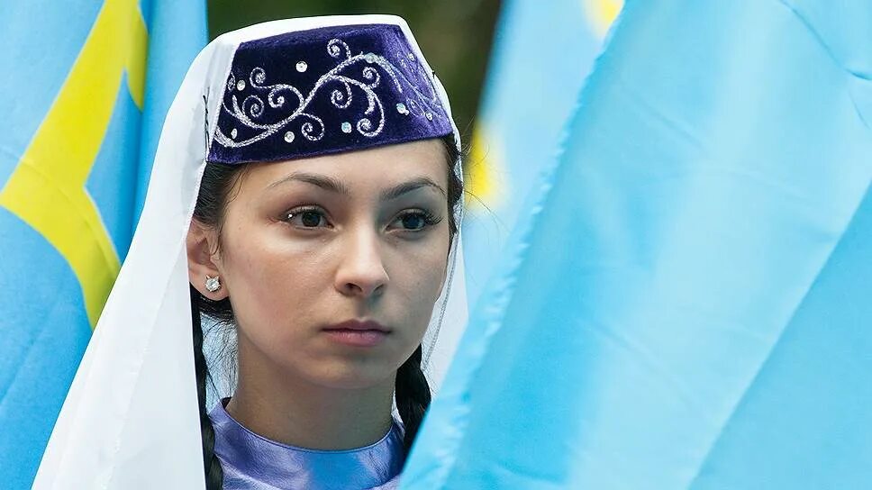 Какого цвета глаза у татар. Крымская татарка эминэ. чаплашка татарин. татарки внешность. крымские татары внешность.