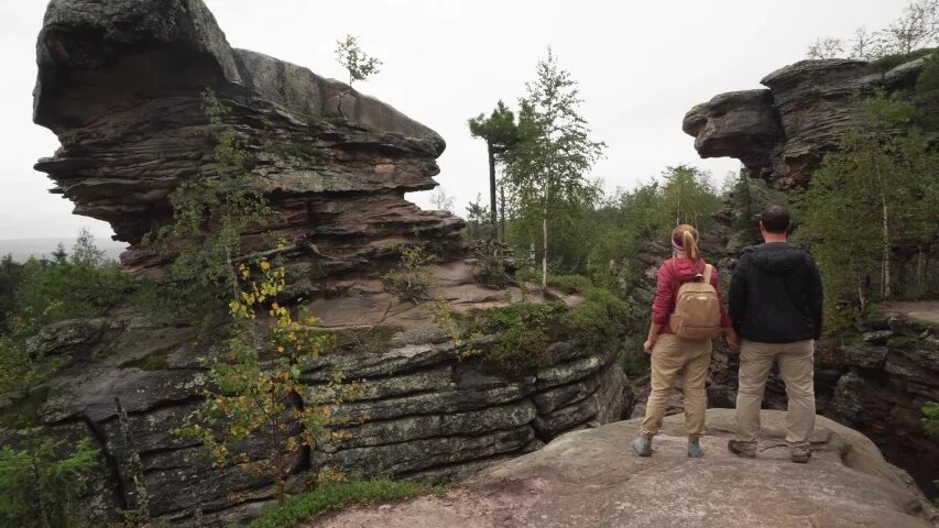 Каменный город гремячинск пермский край. Каменный город дистанционные. Северный тиман каменный город. Скала любви кыштым. Скала черепаха сретенск.