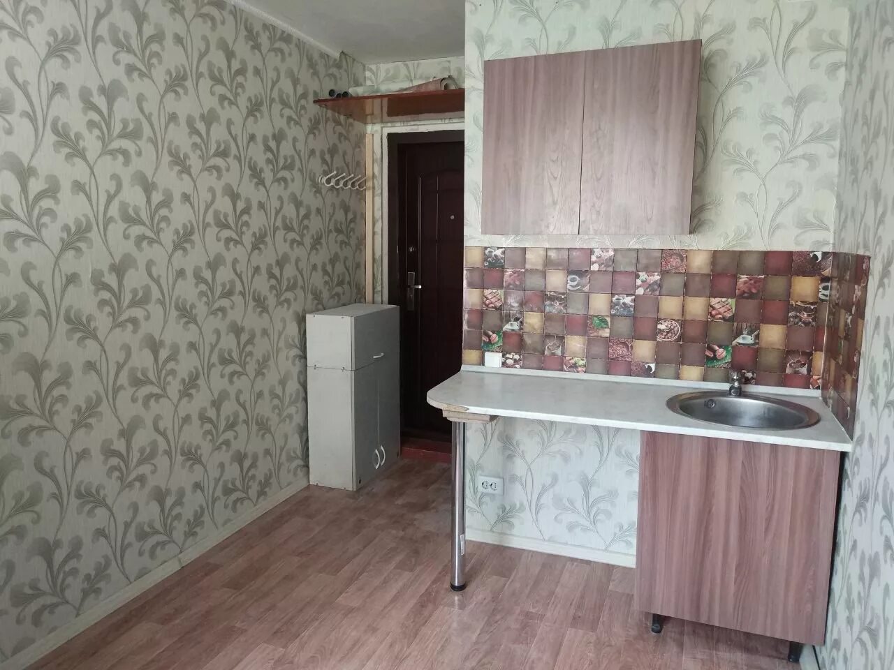 гостинки г красноярск. гостинка. гостинки на лесопильщиков. комнаты красноярск правый берег.