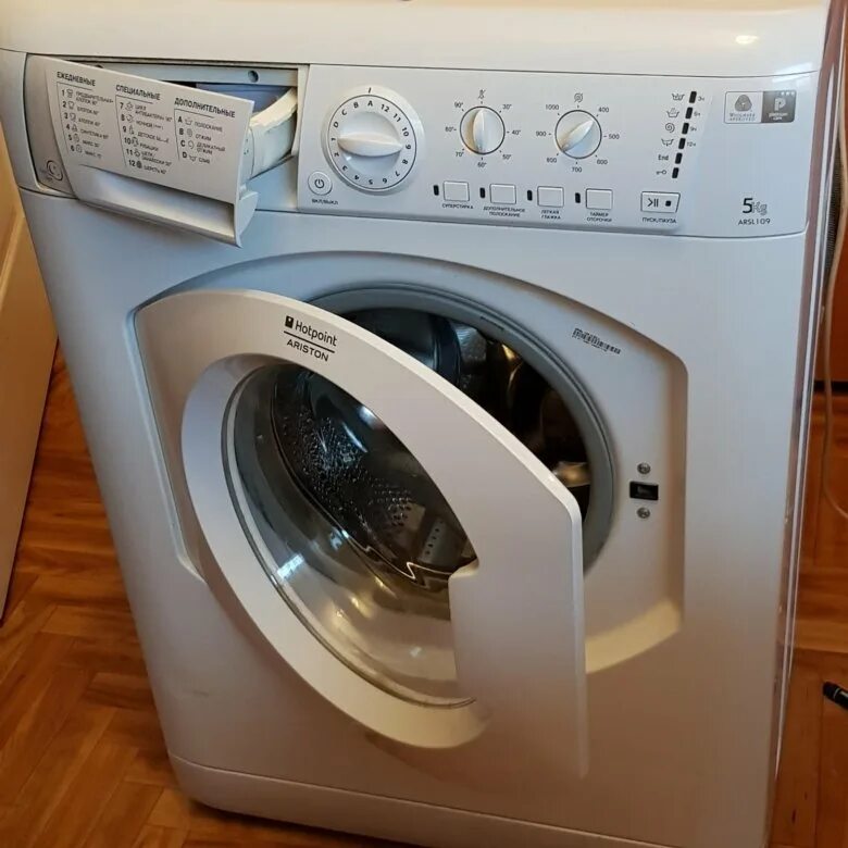 Стиральная машина hotpoint ariston arsl. ARSL 109 Hotpoint-Ariston. Стиральная машинка Hotpoint Ariston arsl109. Стиральная машина Хотпоинт Аристон 109. Стиральная машина Аристон ARSL 109.