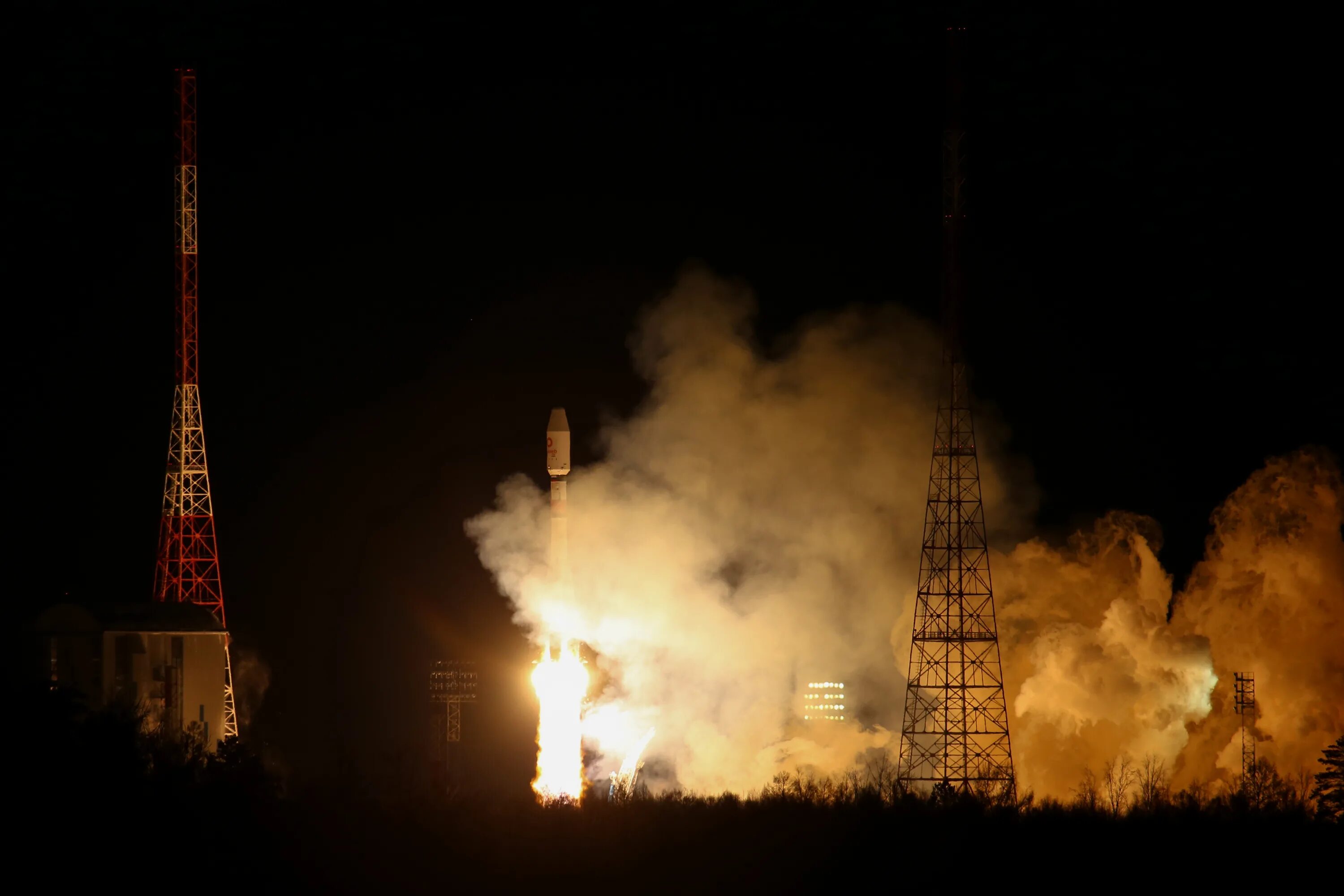 Космодром «Байконур» запуск спутника 1. Ракета Союз-2.1б. Байконур запуск. Байконур Союз.