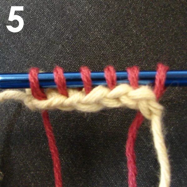 набор петель с вспомогательной нитью. вязание вспомогательной нитью. итальянский набор петель для резинки 1х1 с дополнительной нитью. итальянский набор петель для резинки 1х1 спицами для прямого вязания. набор петель на вспомогательную нить крючком.