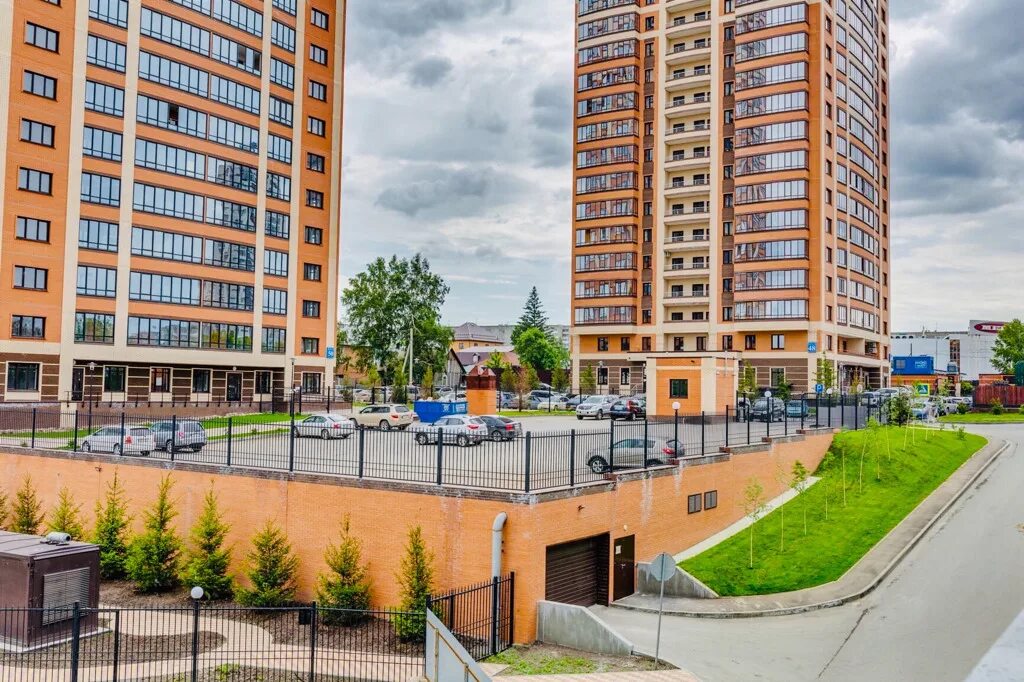 Калининский 3 новосибирск. Жк калининский фото. Жилой комплекс калининский. Жк калининский 3. Жк калининский 2-ая очередь.