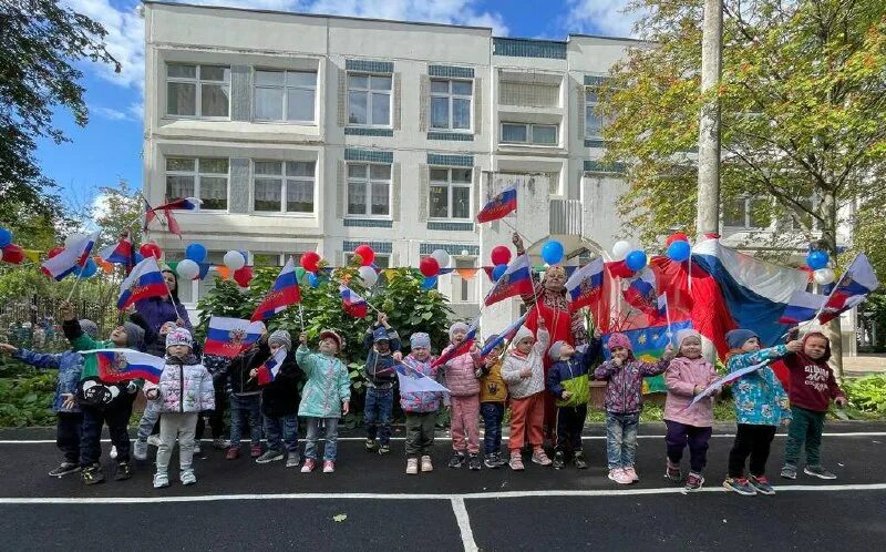 Сайт школы 1883 бутово. 14 школа на южном кемерово. Школа 1883 южное бутово. Лицей мифи 1511. Интерактивные площадки на день россии.