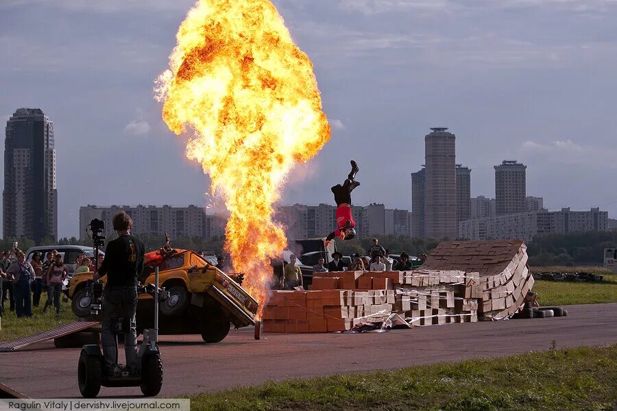 Драки в советских фильмах. Каскадеры россии  профессия. Красивый каскадер. Первые каскадеры. Фестиваль каскадёров «прометей».