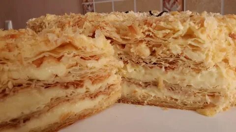 Наполеон из слоеного теста с вареной сгущенкой