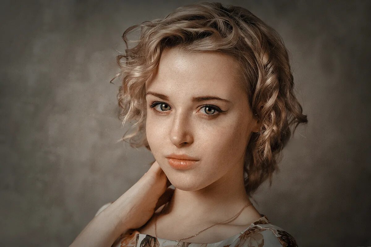 девушка особа