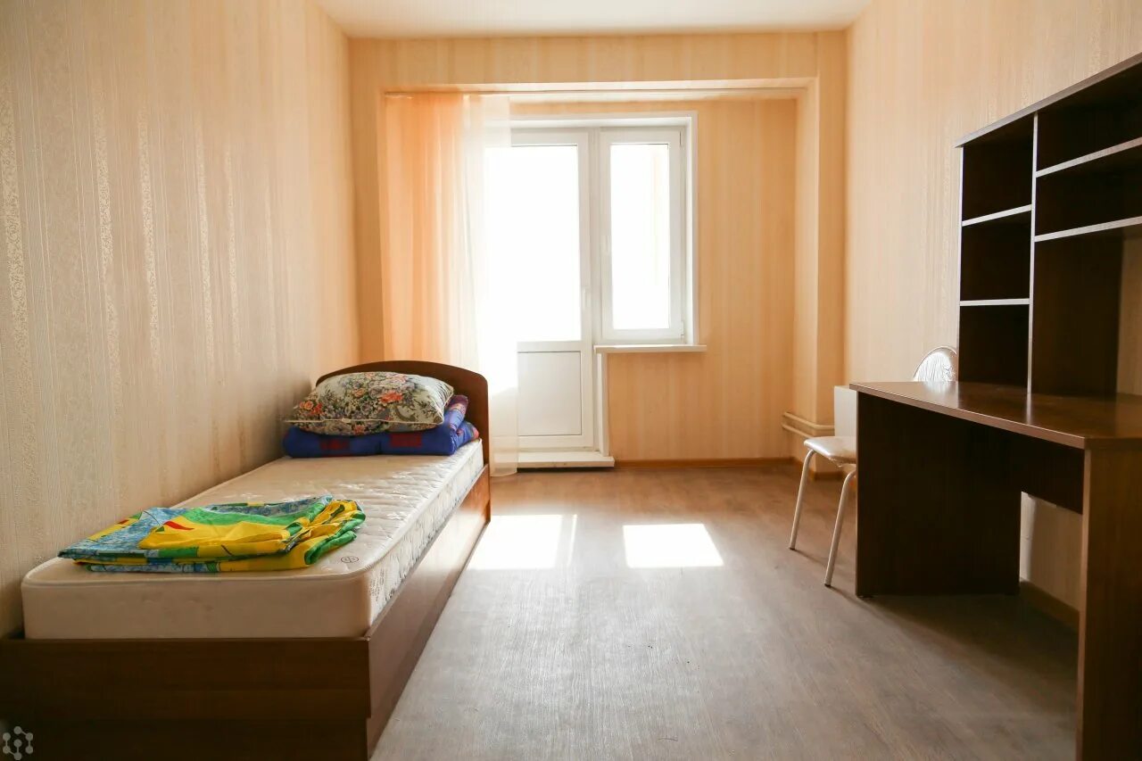 Воронова 12 красноярск общежитие. Красноярск хостел на аэровокзальной ваш дом. Гостиница ваш дом красноярск аэровокзальная. Общага красноярск. Продам комнату в общежитии красноярск джамбульская 2д.