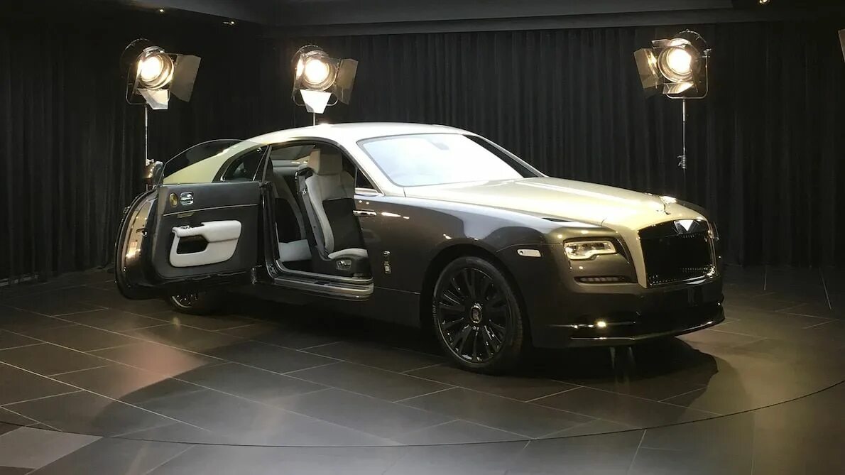 Ройс ройс булкина. Роллс ройс булкина. аллен свифт rolls-royce. роллс ройс булкина в картоне. булкин роллс ройс контейнер.