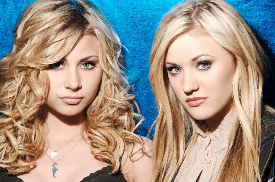 Aly & AJ. Aly AJ дуэт. Aly Michalka сестра. Русскую блондинку двое