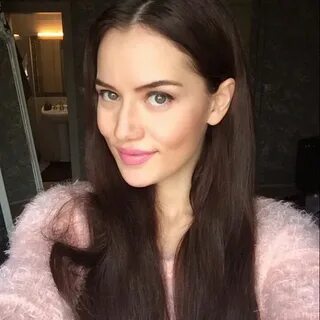 Сколько лет фахрие