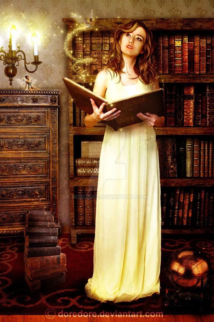 Magic читать. Красивая женщина с книгой. Волшебница с книгой. Волшебная книга. Девушка с магической книгой.