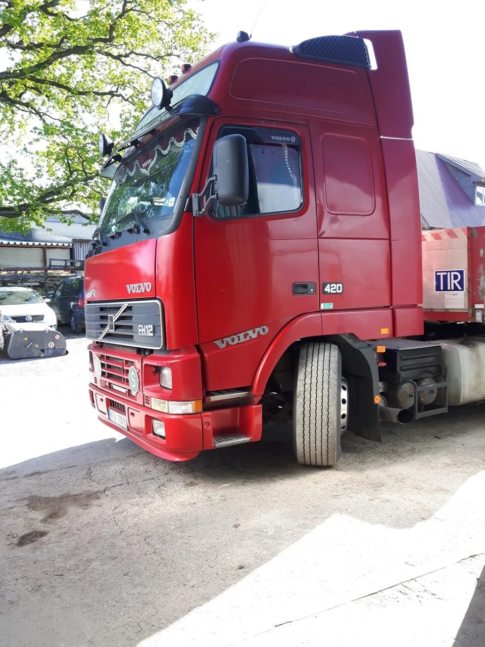 Volvo fh 12 2000 года. Volvo fh12 420. Вольво fh12 420. Вольво fh12 XL. Volvo FH 12 2000 красная.