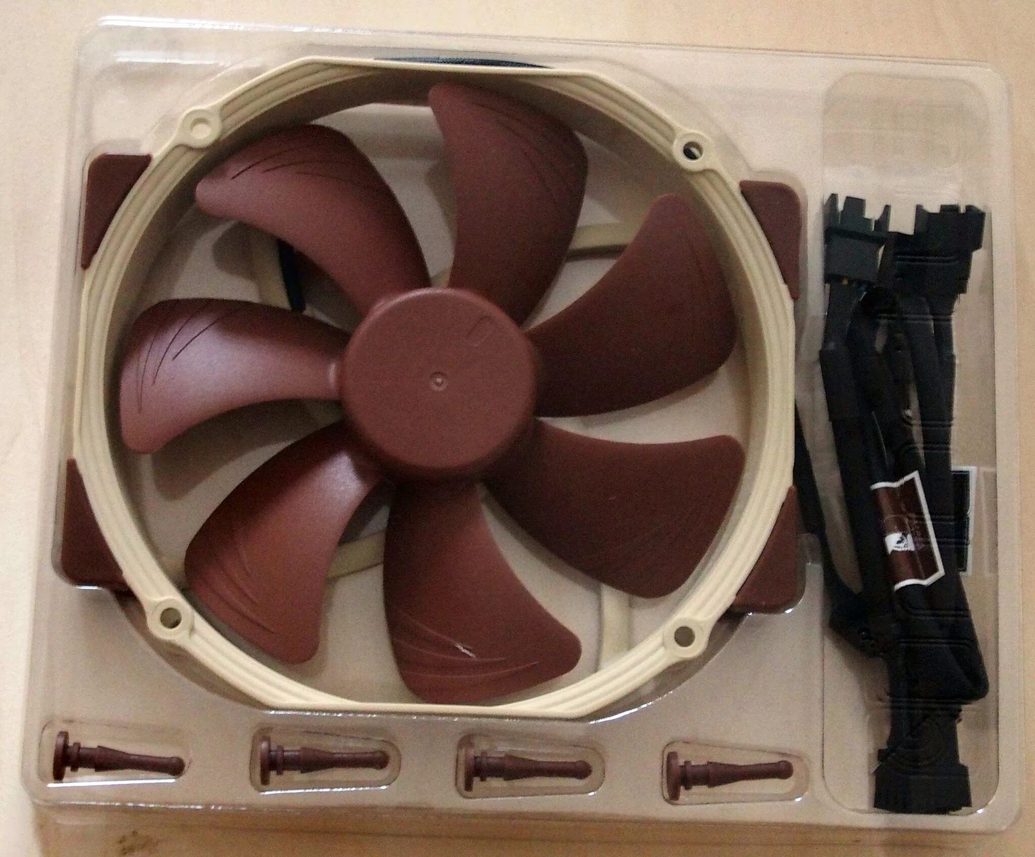 Noctua a15 pwm. Noctua a15 pwm