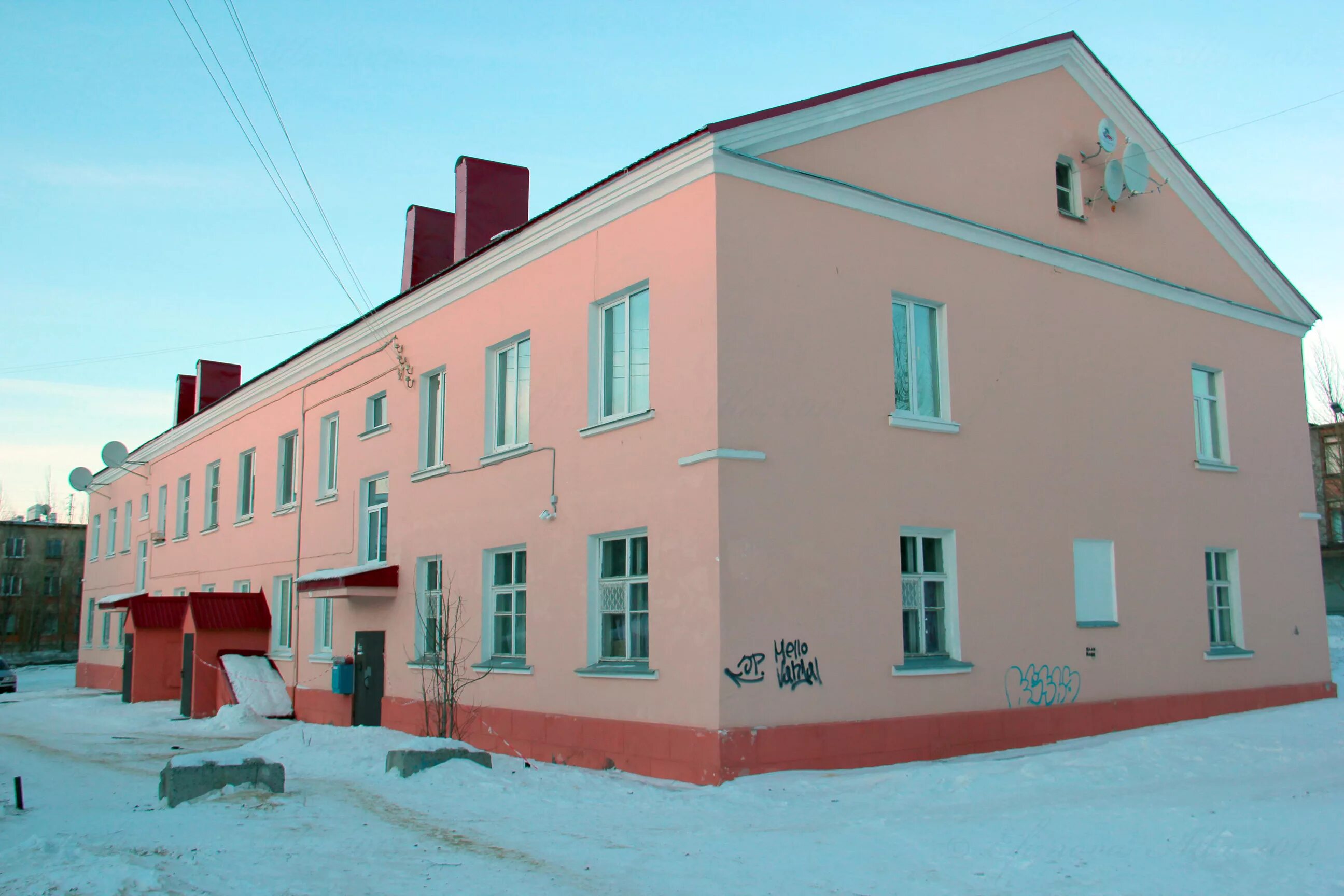 мончегорск кондрикова 2. родник мурманская область. мончегорск проспект ленина 3. мончегорск с высоты. почта россии мончегорск.