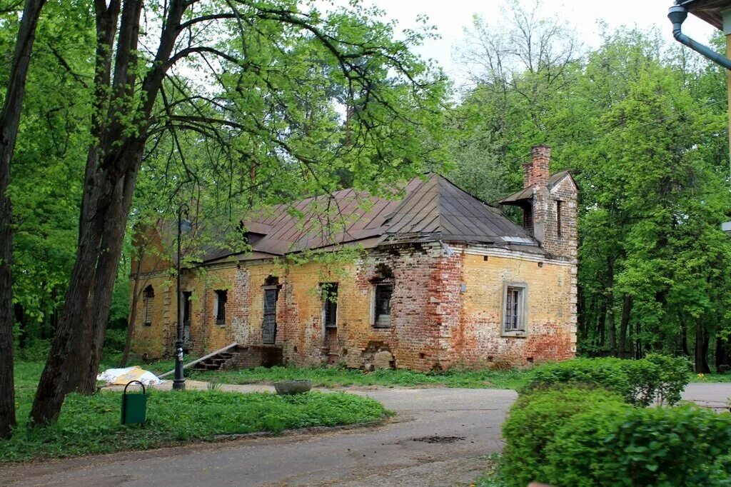 Мо осташковский хаб. Усадьба Суханово. Дом управляющего Суханово. Усадьба Суханово вотчина Москва. Суханово усадьбы Подмосковья.