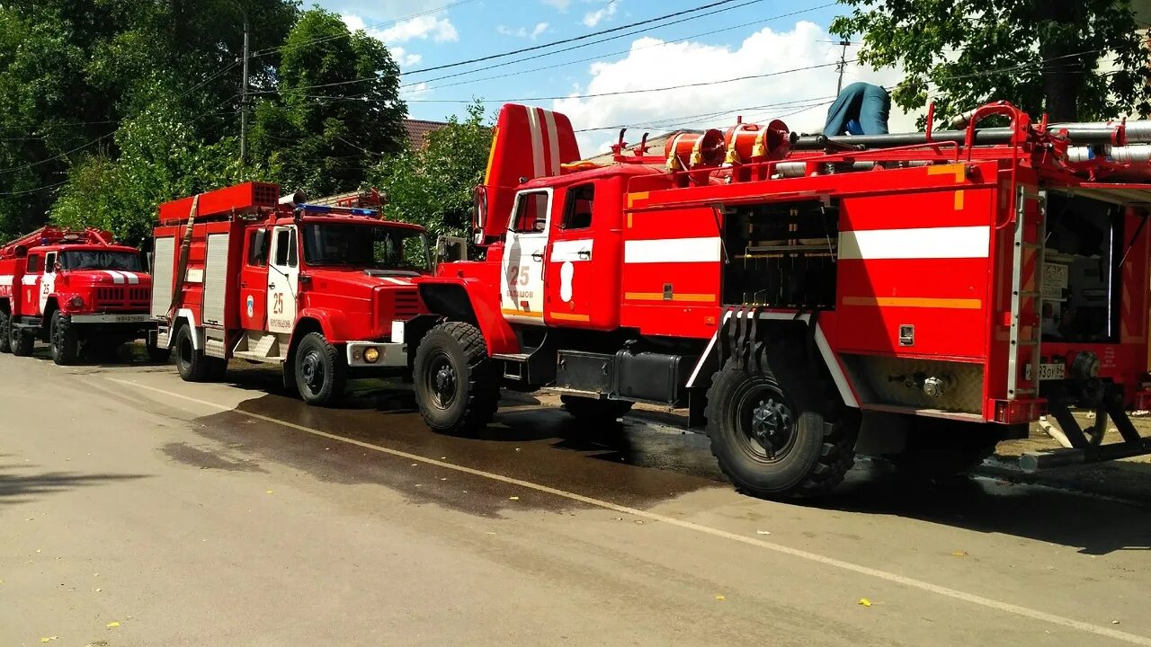 Пч 25. 25 Пожарная часть Батайск. Пожарный автомобиль газовка. Фурманов пожарная часть. Пожарная часть Порхов.