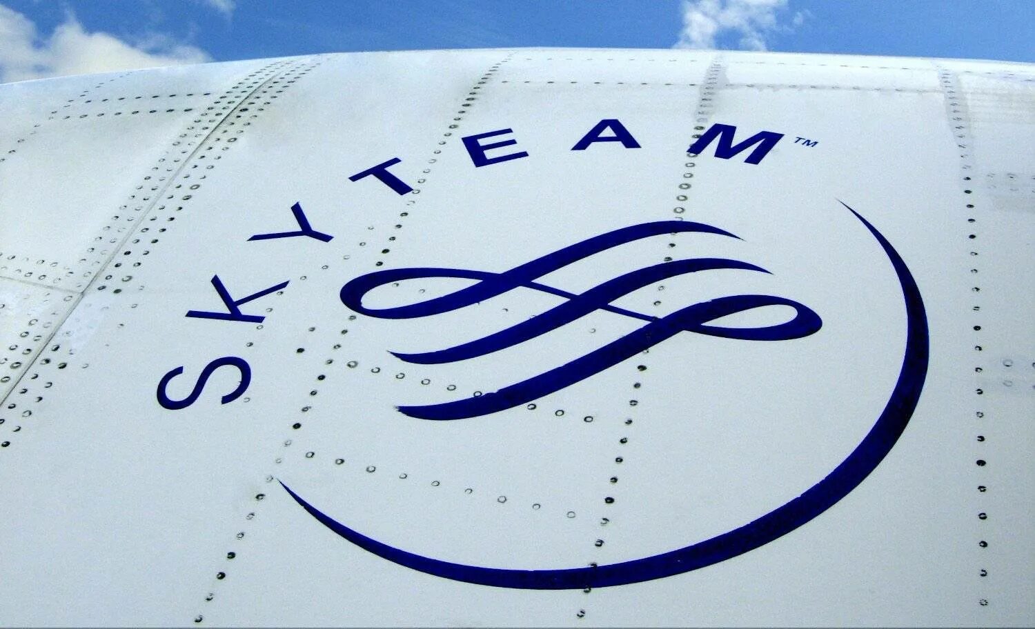 Скай тим. Авиационный альянс skyteam. авиационные альянсы скайтим. альянс скайтим авиакомпании. аэрофлот альянс skyteam.