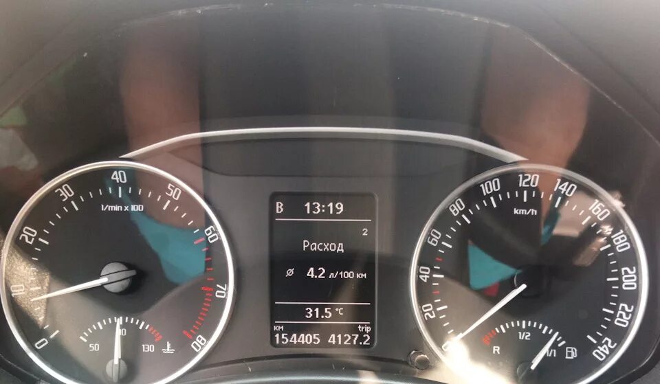 Средний расход шкода. Skoda octavia расход. skoda octavia scout (mk2) разъем расходу воздуха.