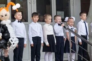 Школа обычная ученики. Обычный школьный день. Школа обучение сентябрь 2020. Школьники 1 сентября. Школа обучение сентябрь 2020.