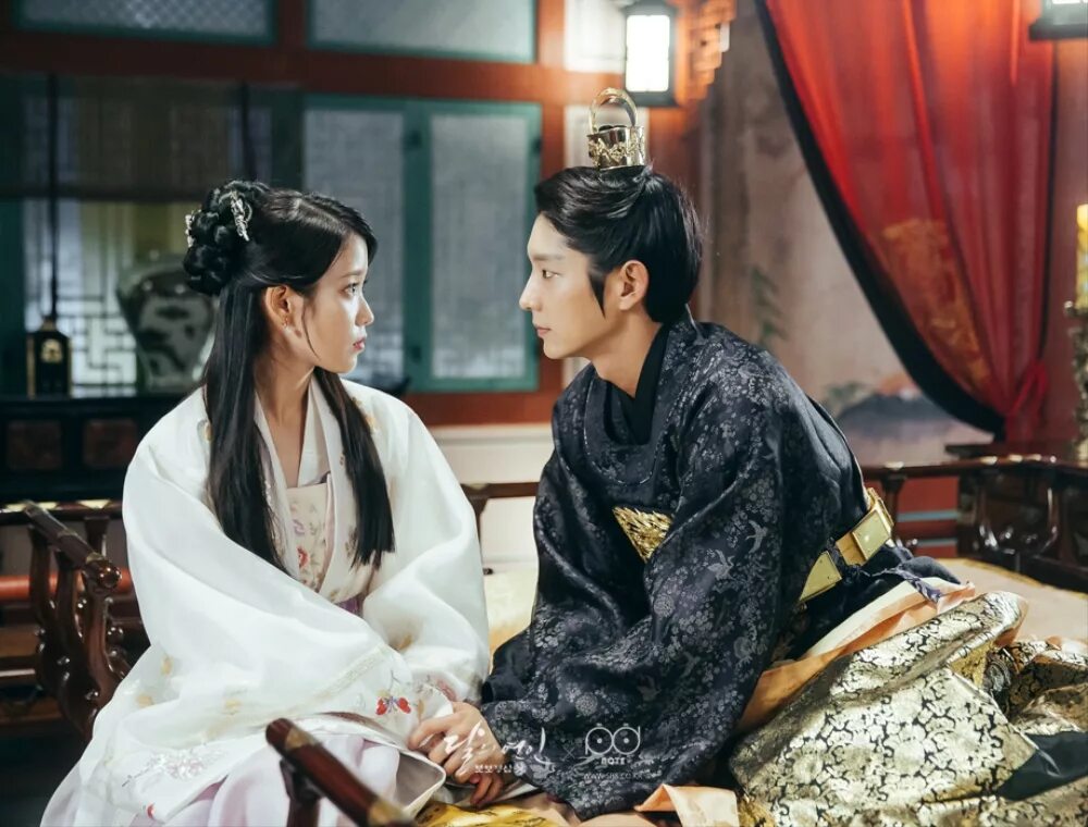 Алые сердца содержание. Moon lovers scarlet heart ryeo дорама. «алые сердца: корё» (2016). moon lovers: scarlet heart ryeo. алые сердца корё ван со.