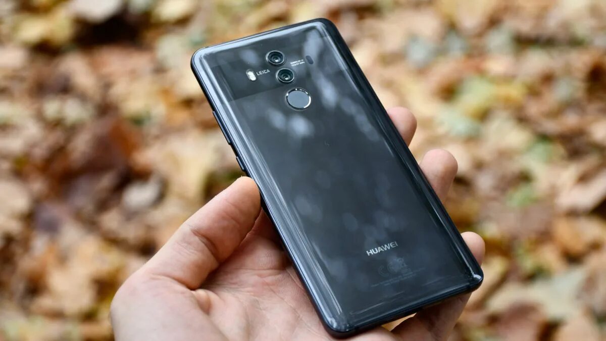 Телефон mate 10. Huawei Mate 10 Pro. Honor Mate 10. Huawei Mate 10 Pro беспроводная зарядка. Mate x3 черный.