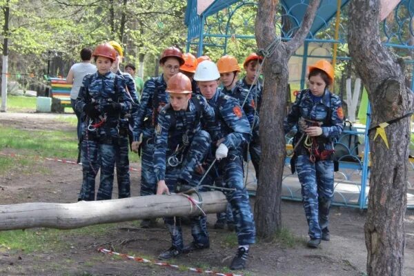 Школа безопасности курсы. ВДЮОД школа безопасности. Челябинское РДЮОД "школа безопасности". Зарница школа безопасности. Зарница школа 94 Челябинск.