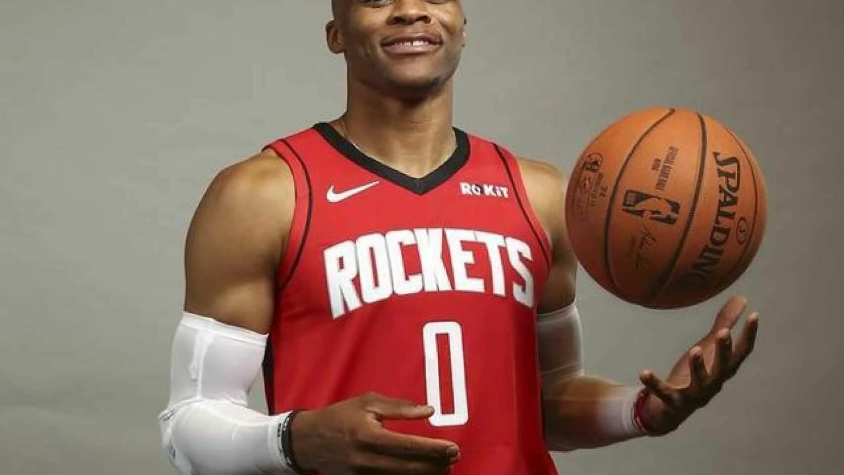 50 players. Расселл Уэстбрук Хьюстон. Westbrook Rockets. Houston Rockets Media Day. Вестбрук Боевая стойка.