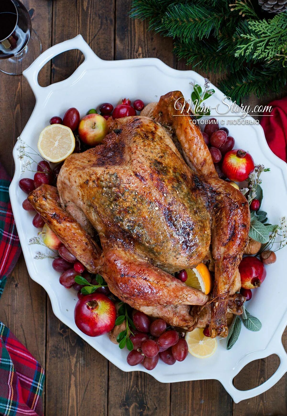 Индейка в духовке. Индейка запеченная в духовке. Индейка кусочками в духовке. Индейка запеченная в духовке. Жареная индейка.