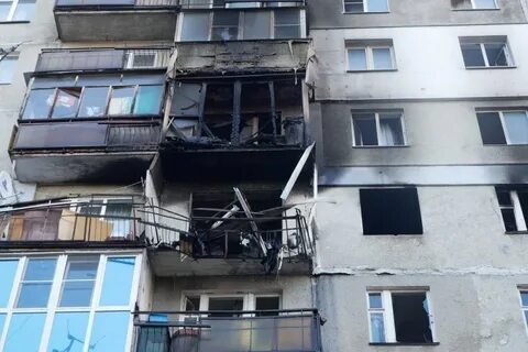 После взрыва в жилом доме