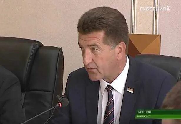 Директор гимназии 3 брянск. Поморцев валерий александрович брянск гимназия 3. Щепецкий лев андриянович брянск. Оттень брянск директор. Лев андрианович щипецкий директор.