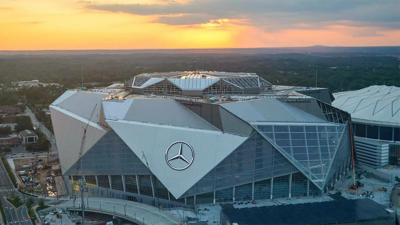 Атлант стадионная ул 2 фото. Мерседес-бенц стэдиум атланта. mercedes-benz stadium атланта. стадион мерседес-бенц-арена. стадион мерседес бенц в атланте.