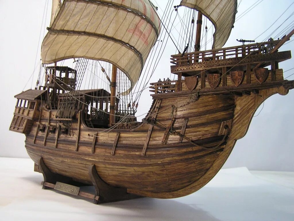 Sao Miguel каракка. Модель корабля португальская каракка "Sao Miguel". Португальская каракка 16 века. Каракка Тринидад. Век суда