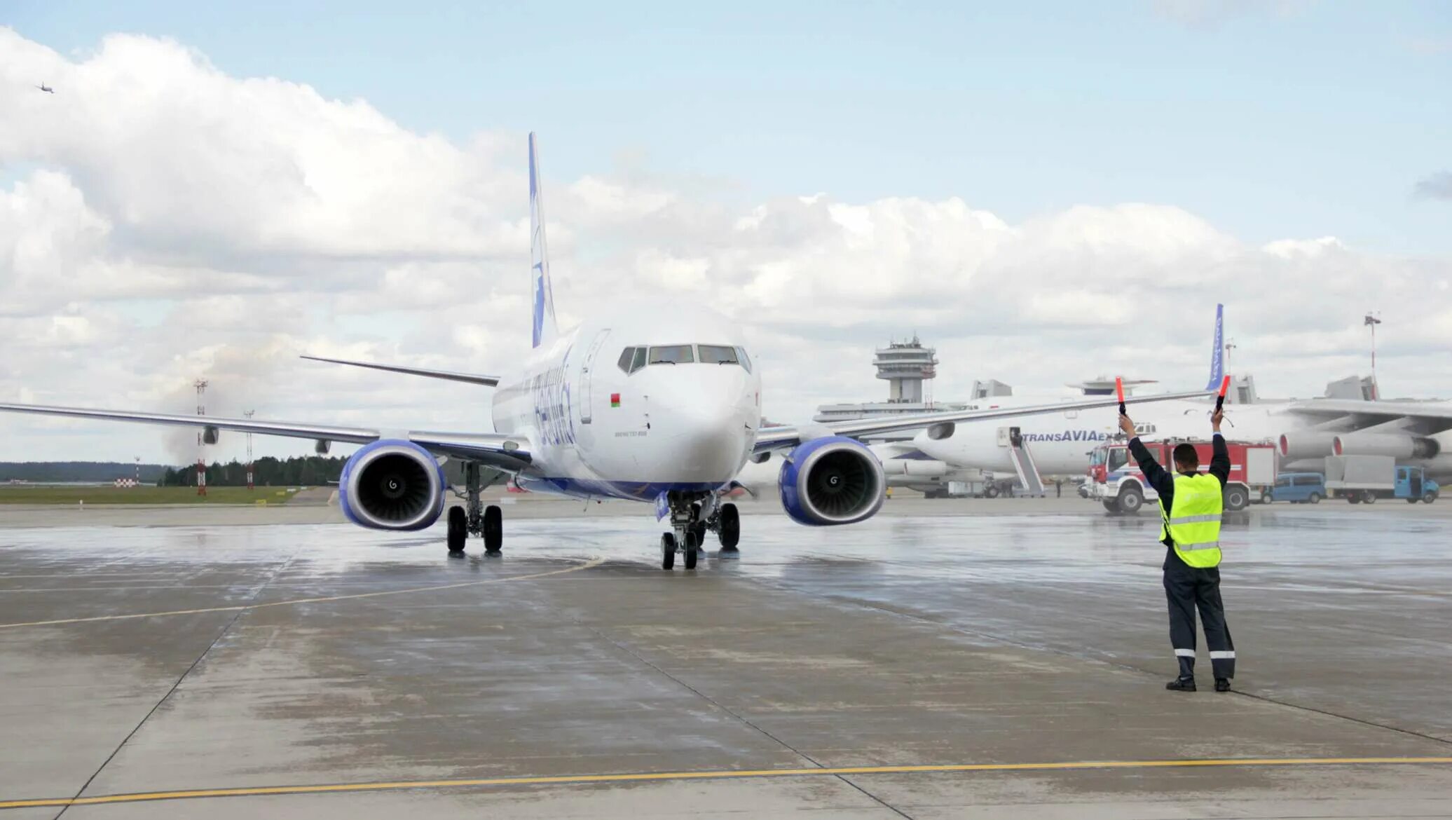 В минском аэропорту самолет. Боинг 737 Белавиа. Самолет Белавиа Боинг 737-800. Белавиа· Boeing 737 Max 8. Самолет авиакомпании Белавиа Boeing 737 800.