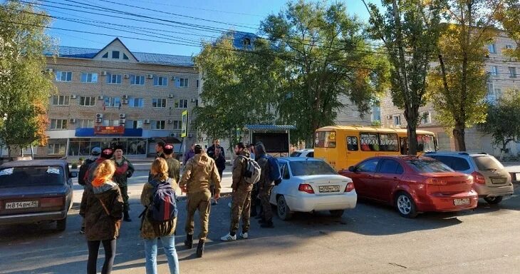 Вручение ордена мужества волгоград. Дтп на неждановой волгоград. Вручение ордена. 29 июня в волгограде. 29 июня в волгограде.