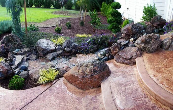 Kamen iz Krima, stone articles and fixtures, Russia, selo Skvortsovo, ulitsa Kal