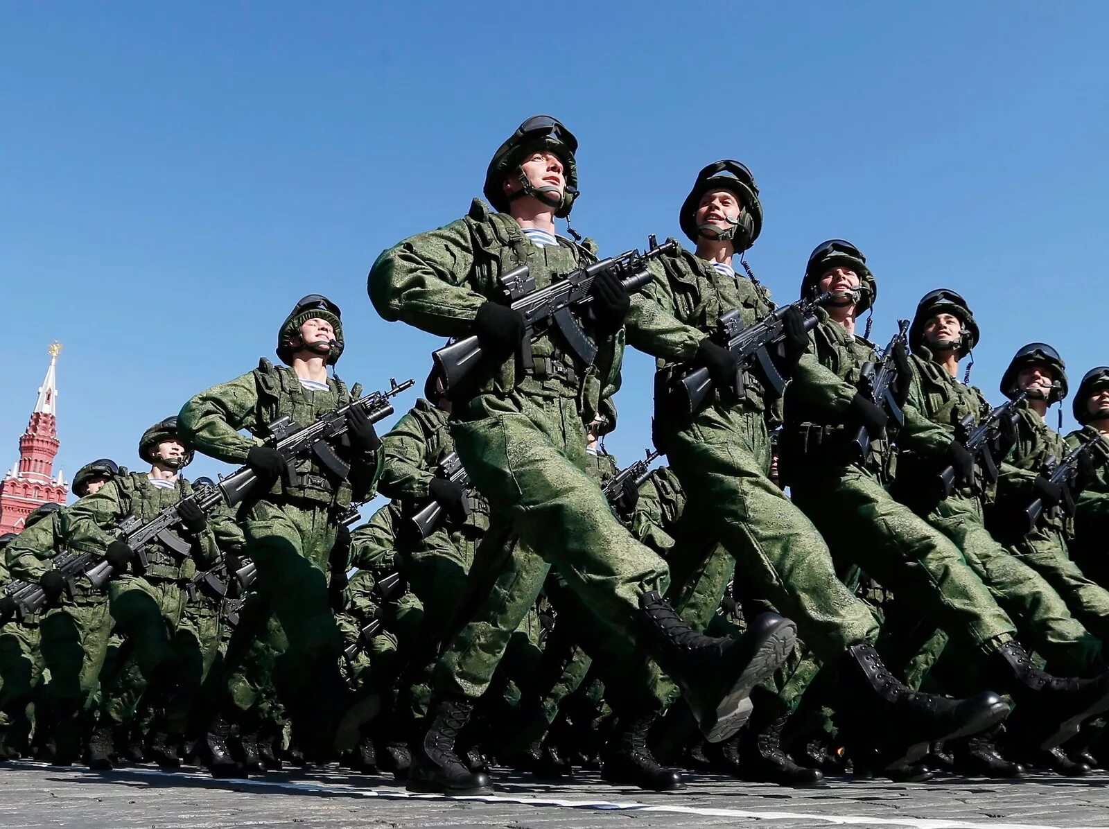 Молниеносные войска. Солдаты на параде. Авангард часть войск. Спецназ на параде. Армия России.