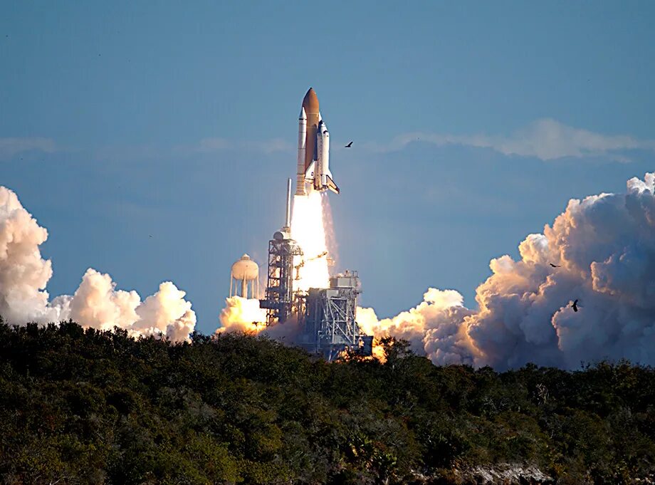 Как называется американский космический корабль. Спейс шаттл Колумбия. Спейс шаттл Колумбия катастрофа. Шаттл Колумбия STS 107. Спейс шаттл космический корабль.