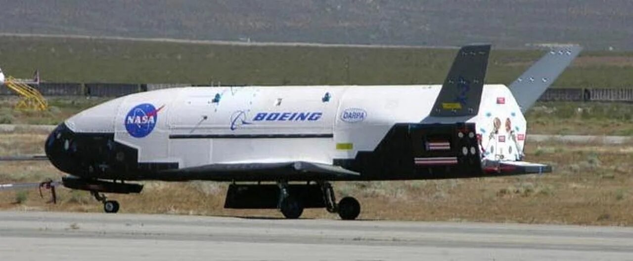 Космоплан x-37b. Boeing x-37b космоплан. Космический самолёт x-37b ВВС США. Боинг x37. Х 37 б