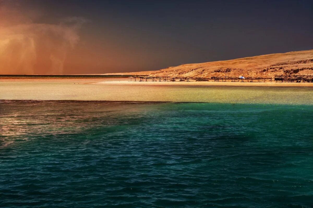 Discover beautiful. Оранж Бэй Египет. Оранжевый остров Хургада. Оранжевая бухта Египет. Красное море Хургада бухта.