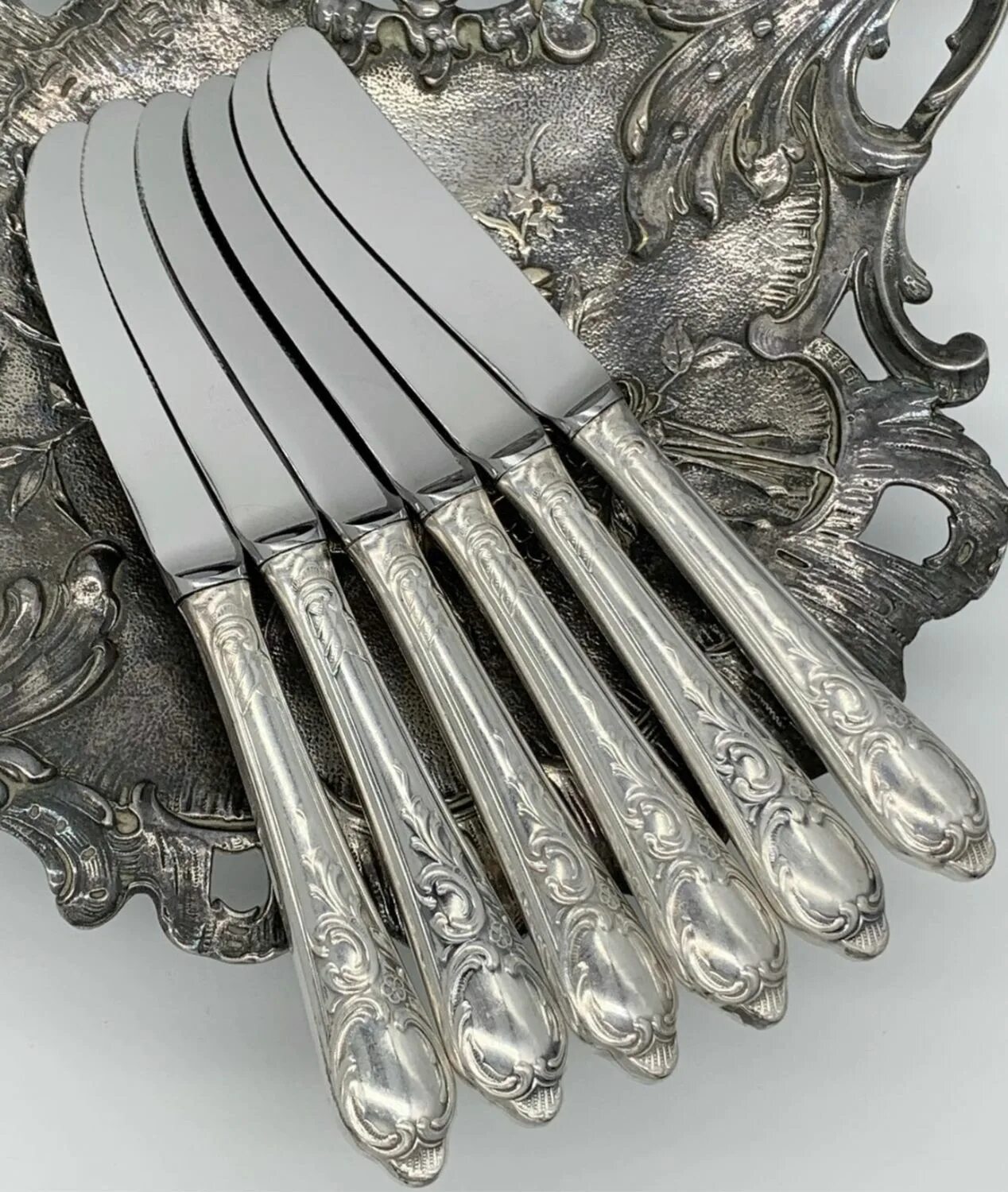 столовые приборы нож.