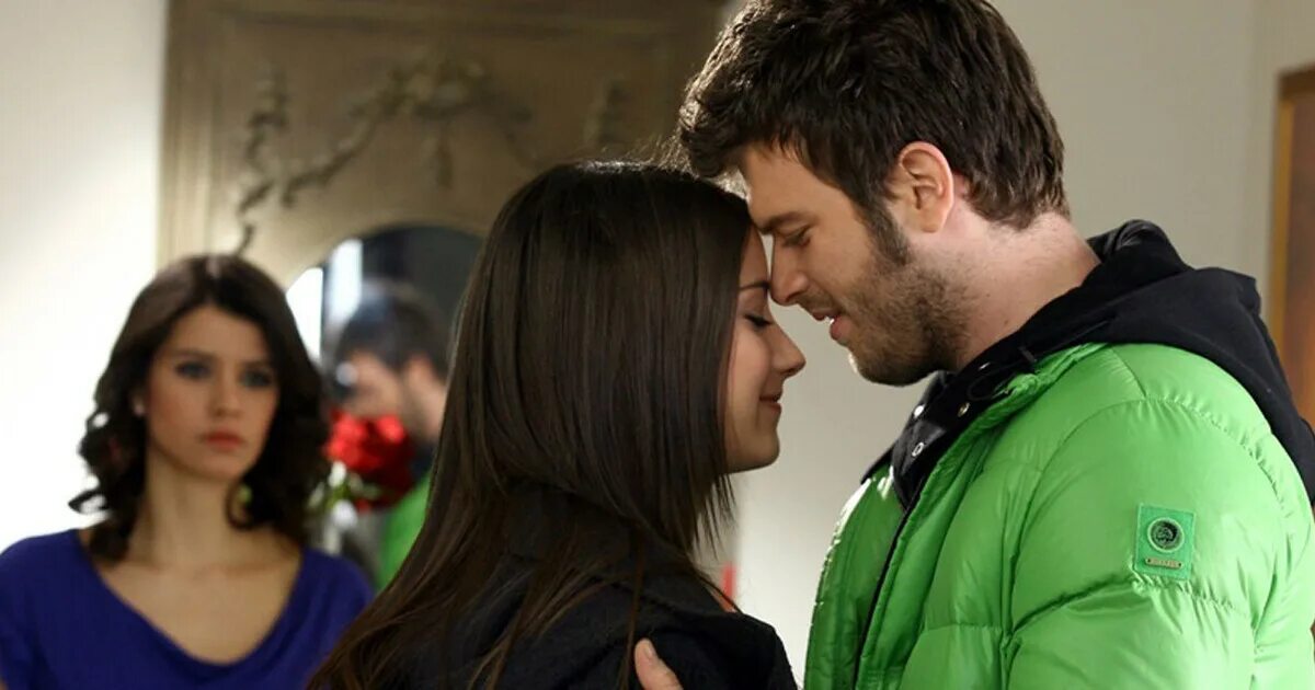 Одержимый турецкий. Озджан дениз 2020. Одержимый турецкий. Турецкий запретная любовь 22. Одержимый турецкий.