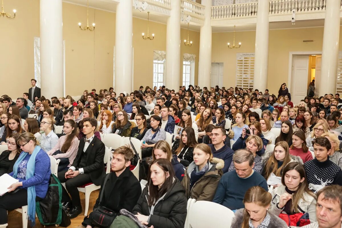 Абитуриенты санкт петербурга. СПБГУ. Санкт-Петербургский государственный университет. Санкт-Петербу́ргский госуда́рственный университе́т. Фото СПБГУ Санкт-Петербургский государственный университет.