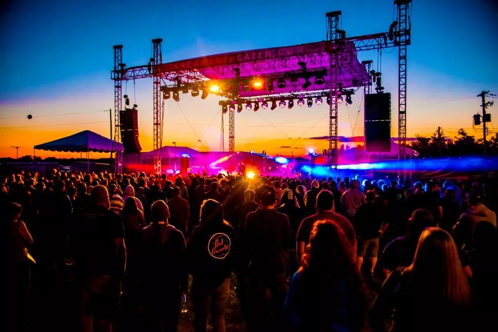 Концерт группы. Summer stage москва. Концертный зал summer stage. Summer stage москва шарикоподшипниковская. 33.
