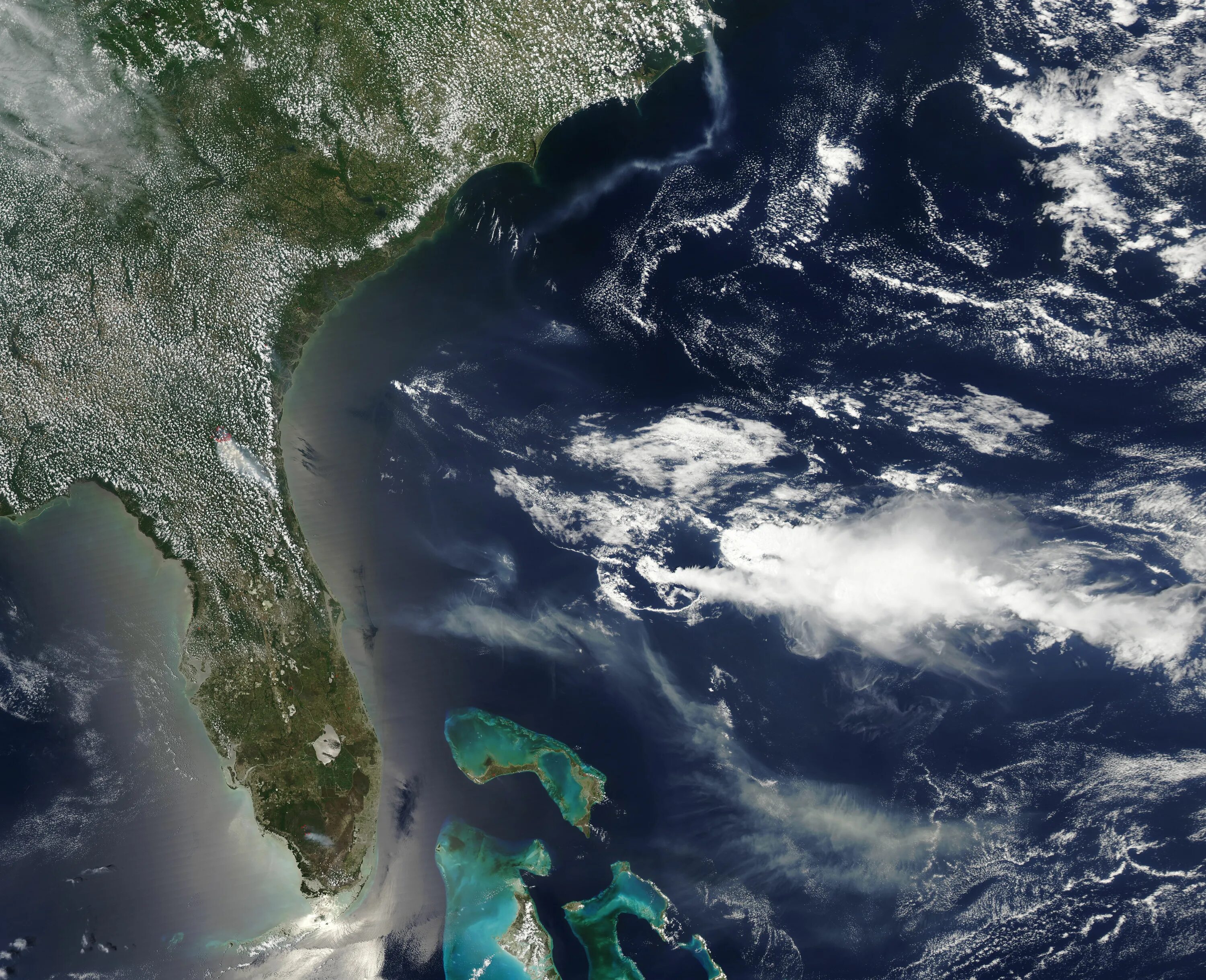 Океаны было и стало. Атлантический океан снимок из космоса. Снимок со спутника океана Атлантического. Атлантический океан со спутника. Атлантический океан Южная Америка.