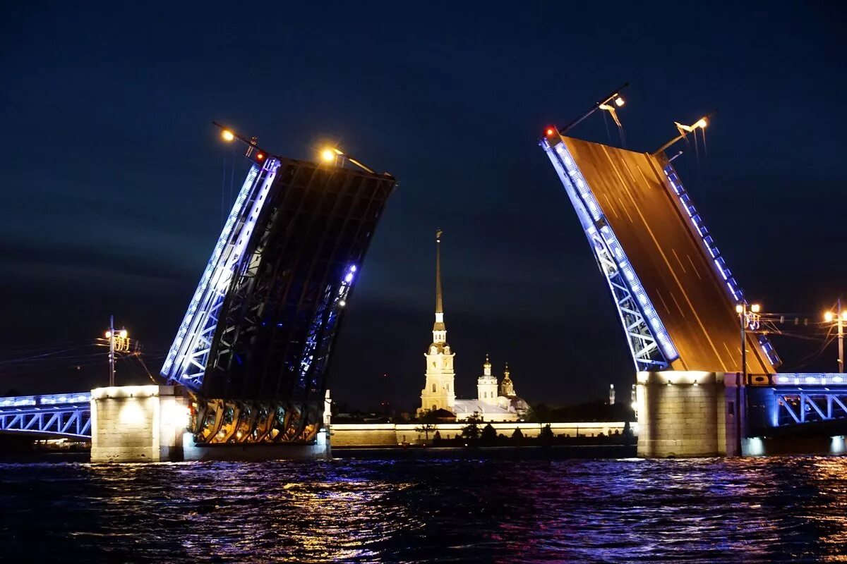 Дворцовый мост в Санкт-Петербурге. Ленинград Дворцовый мост. Мост на Невском проспекте разводной.