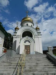 Храм б